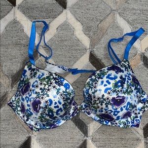 Victoria Secret Plunge Push Up